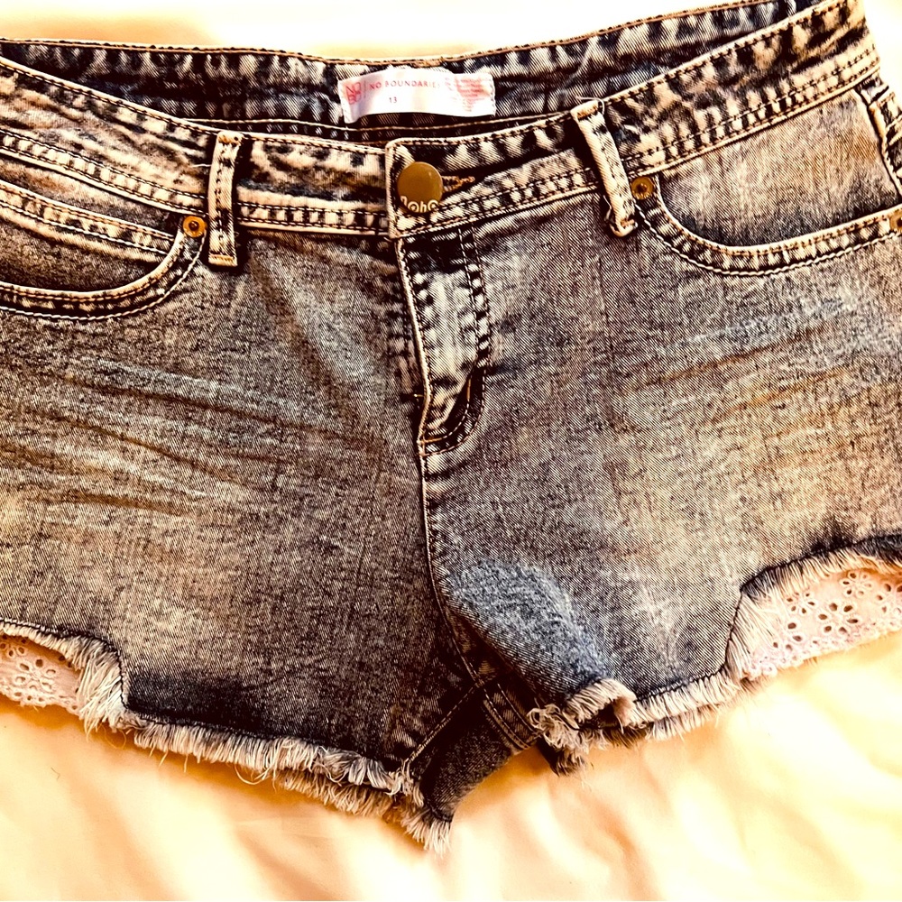 Jean shorts with eyelet inlay